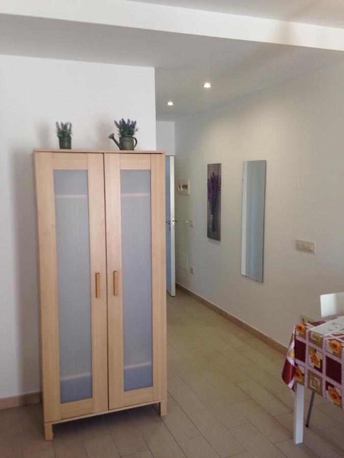 Fonda Comerc Estudio Doble ตอร์โรเอยา เด มอนต์กรี ภายนอก รูปภาพ